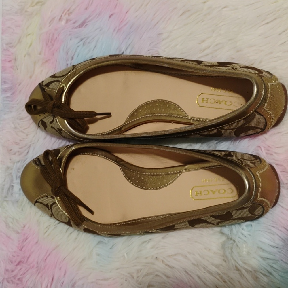 (X-100) SALE! Coach Ballet Flats W Gold Detail Sz.8M They can fit 8.5 Like New - Picture 10 of 15